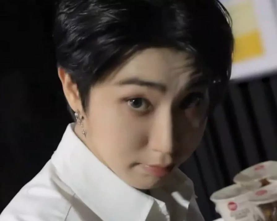 He thumbnail