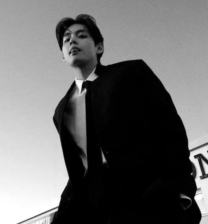 Kim Taehyung thumbnail