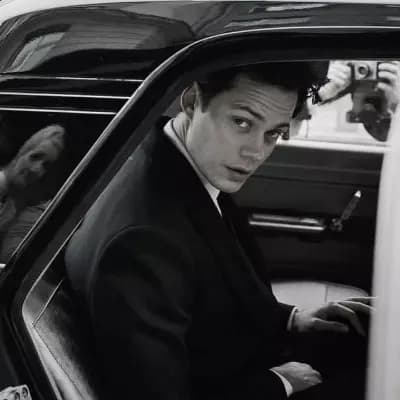 Bill Skarsgård thumbnail