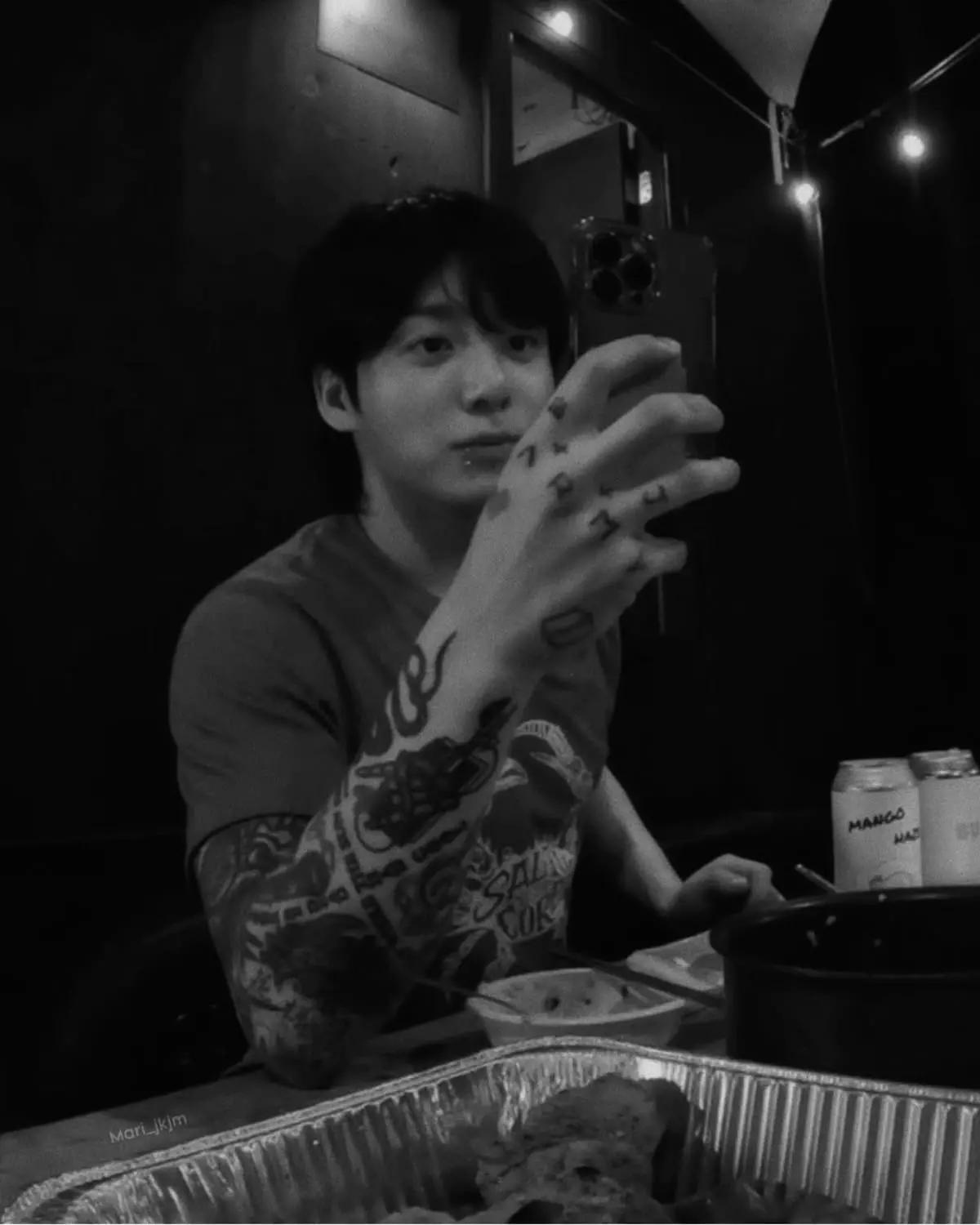 Jeon Jungkook thumbnail