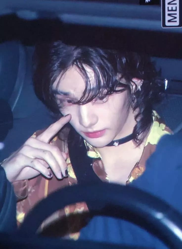 Hwang Hyunjin  thumbnail