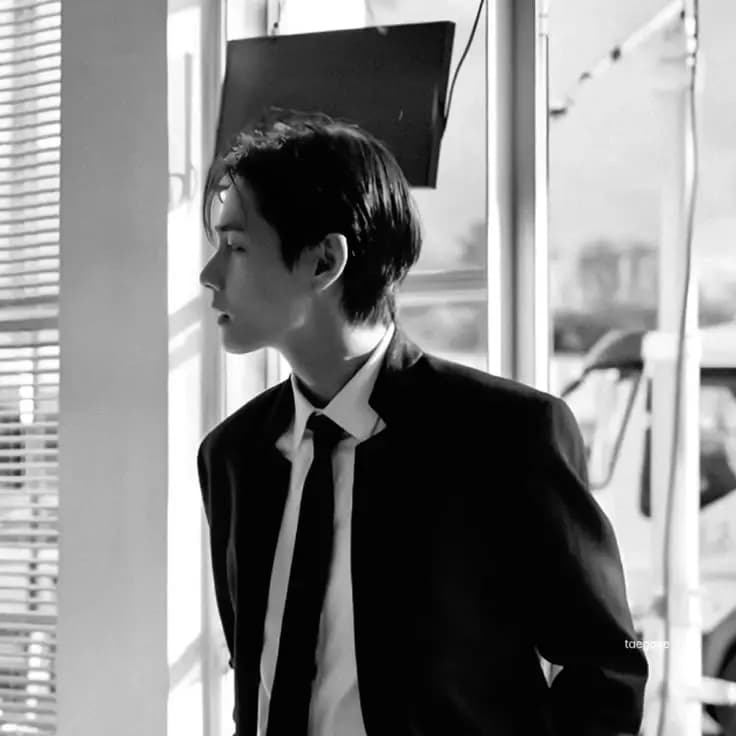 Kim Taehyung thumbnail