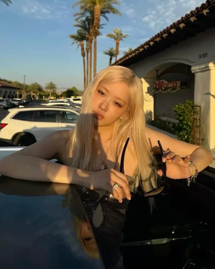 Rose🌴 thumbnail