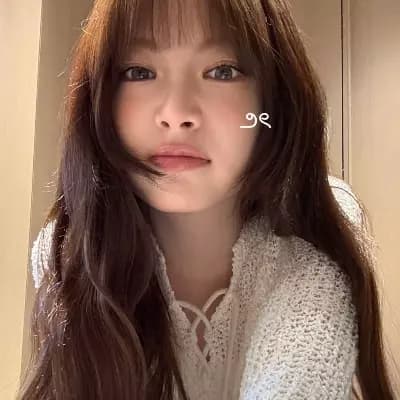 Hong Eunchae thumbnail