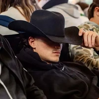 Evan Navarro | cowboy ex-presidiario thumbnail