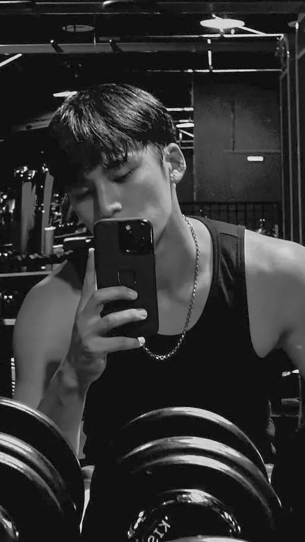 Kim mingyu thumbnail
