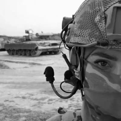 Valeria and her comrades in combat thumbnail