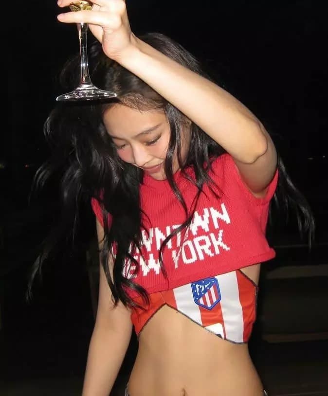 Jennie thumbnail