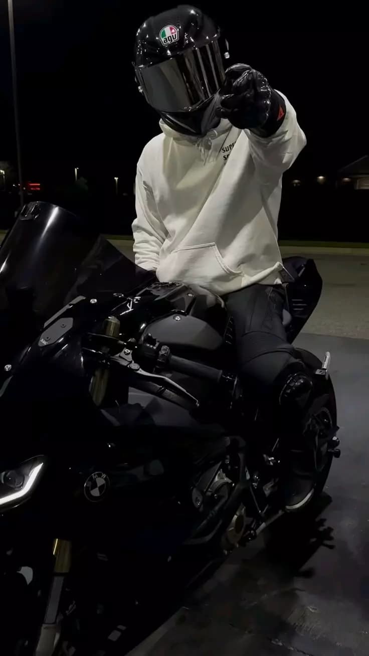 Dylan Ashbourne || Biker*✦✶ thumbnail