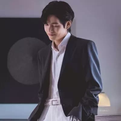 Kim Taehyung thumbnail