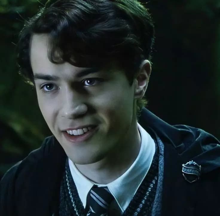 Tom riddle thumbnail