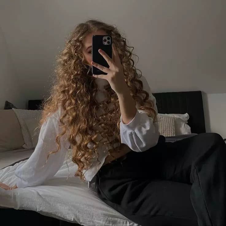 Elunéa thumbnail