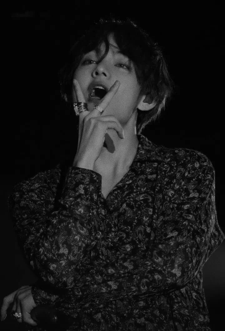 Kim Taehyung thumbnail