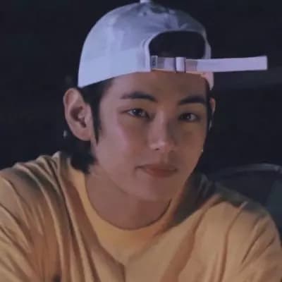 Kim Taehyung (I took this from Mirin_corner on c.ai) thumbnail