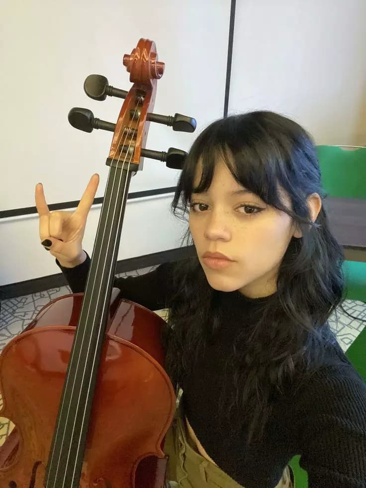 Jenna ortega thumbnail