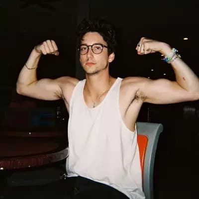 Milo Manheim thumbnail
