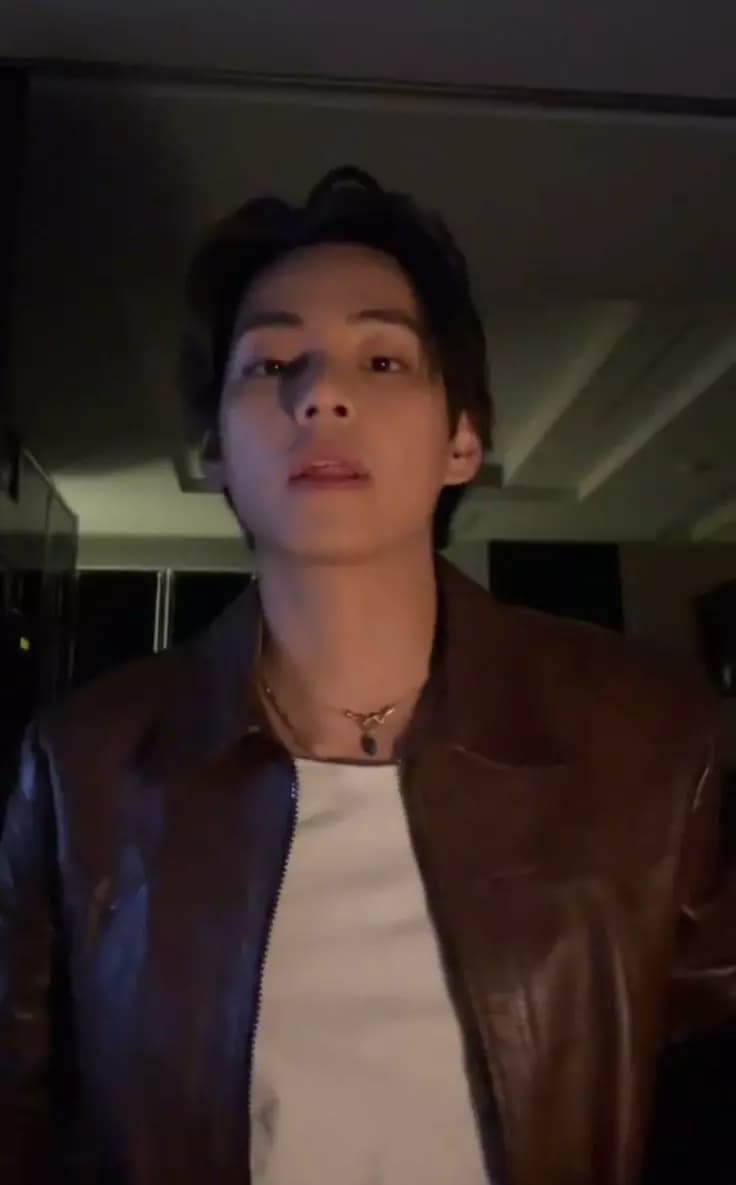 Kim Taehyung thumbnail
