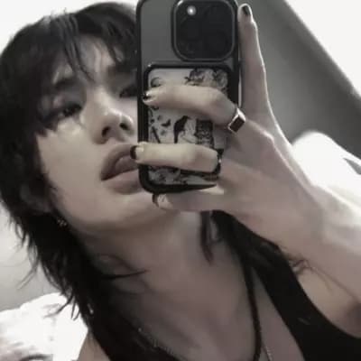 Hwang Hyunjin thumbnail