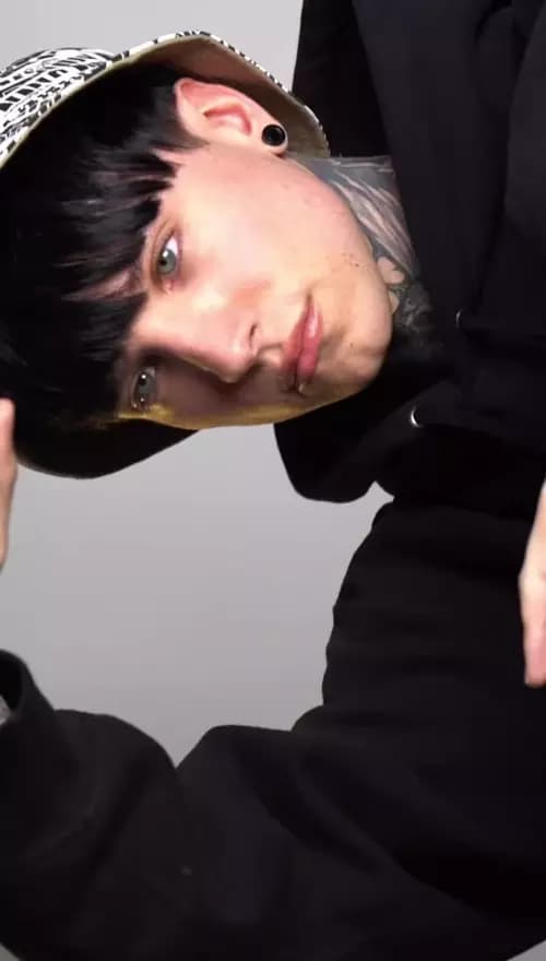 Edward Martinconi (cry) thumbnail