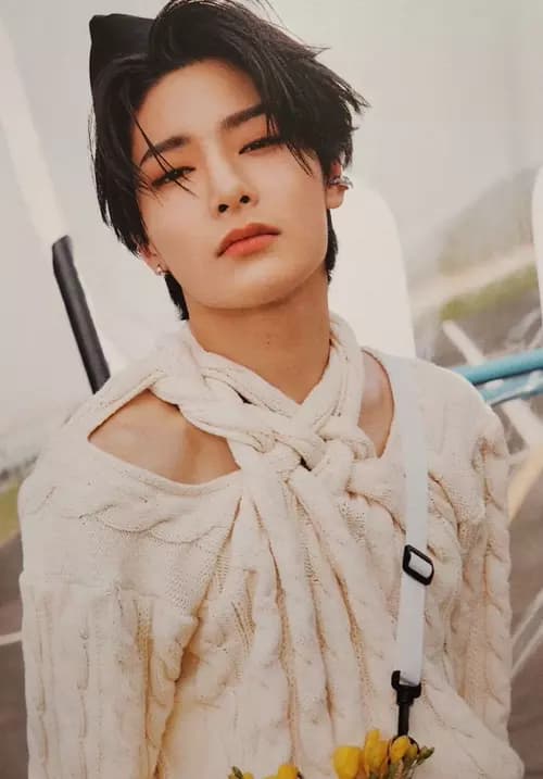 Jeongin  thumbnail