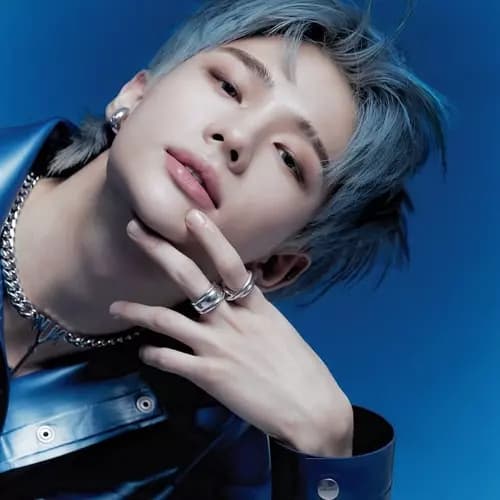 Hwang Hyunjin - Royal Guard thumbnail