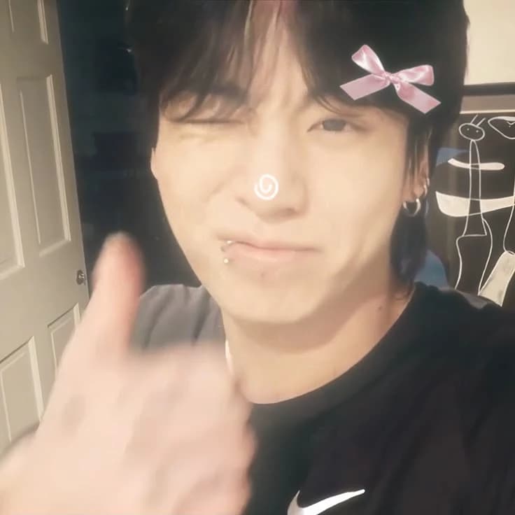 Jeon Jungkook thumbnail