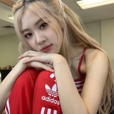 Park chaeyoung and six thumbnail