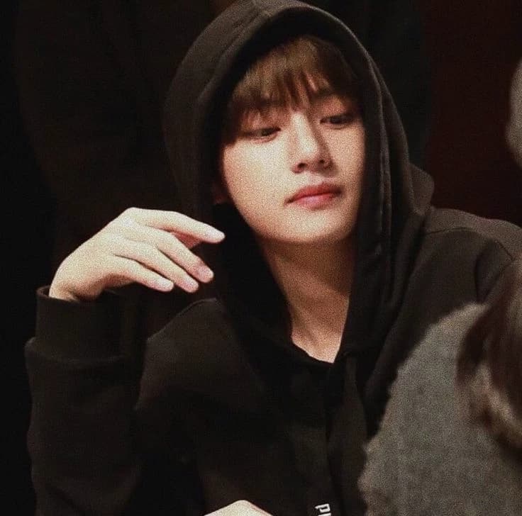 Kim Taehyung thumbnail