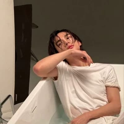 Hyunjin thumbnail