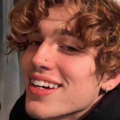 Alex thumbnail