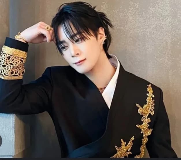 moonbin thumbnail