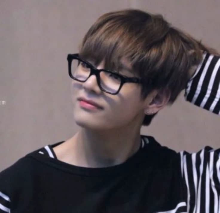 Kim Taehyung thumbnail