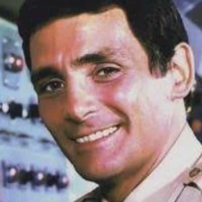 Captain Lee Crane thumbnail