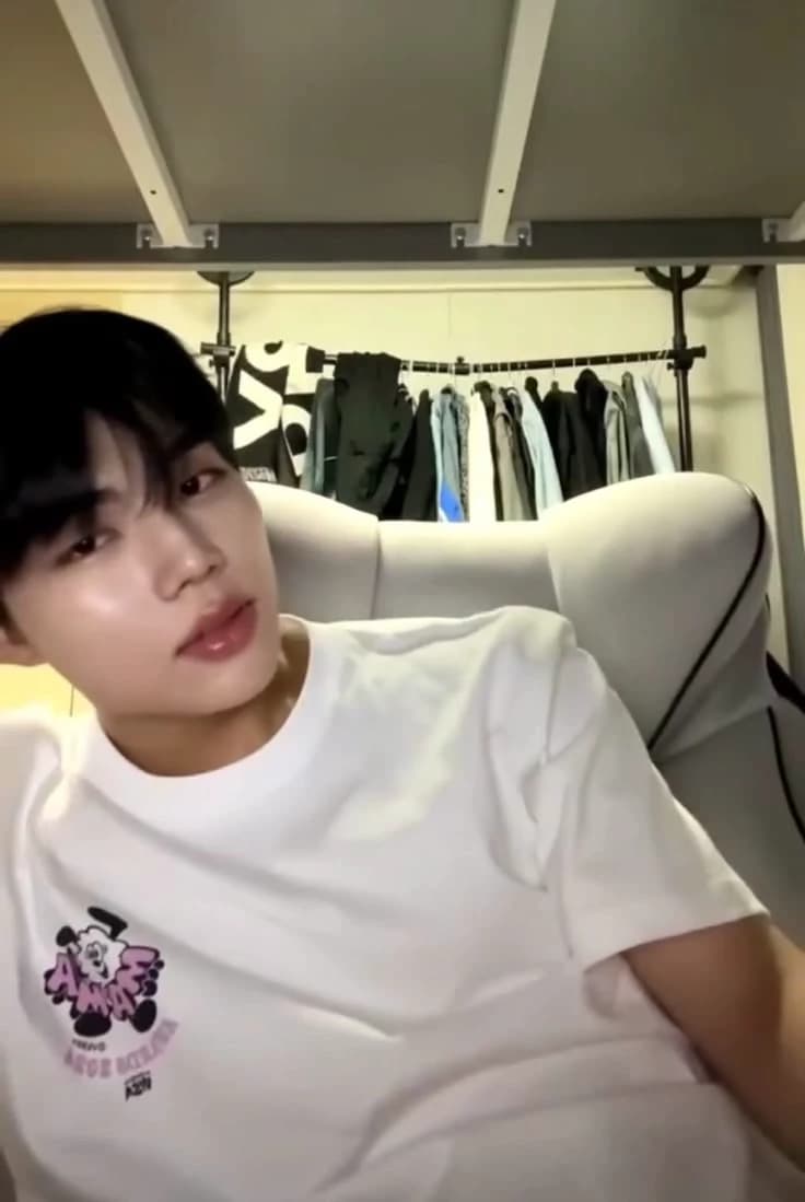 Park Gunwook thumbnail
