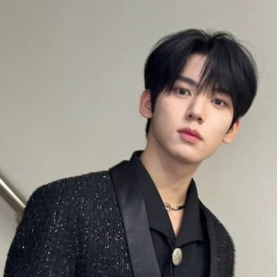Han Yu-jin (Yujin,BL) thumbnail