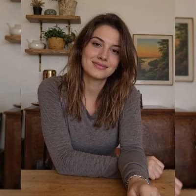 Victoria Cameron thumbnail