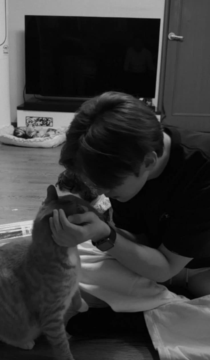 Lee know || 🐈‍⬛ thumbnail