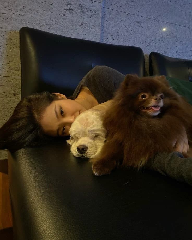 Jennie thumbnail
