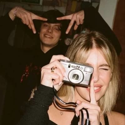 Isis and Ainde Tracy thumbnail