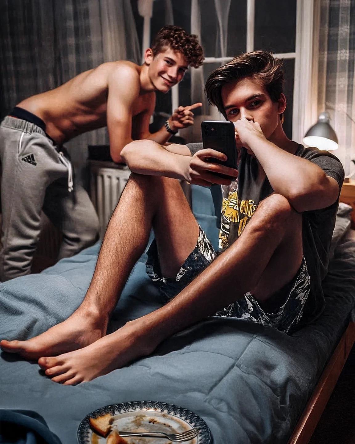 Finn & Eric thumbnail