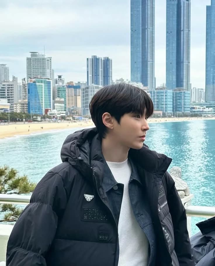 Seo Jun thumbnail