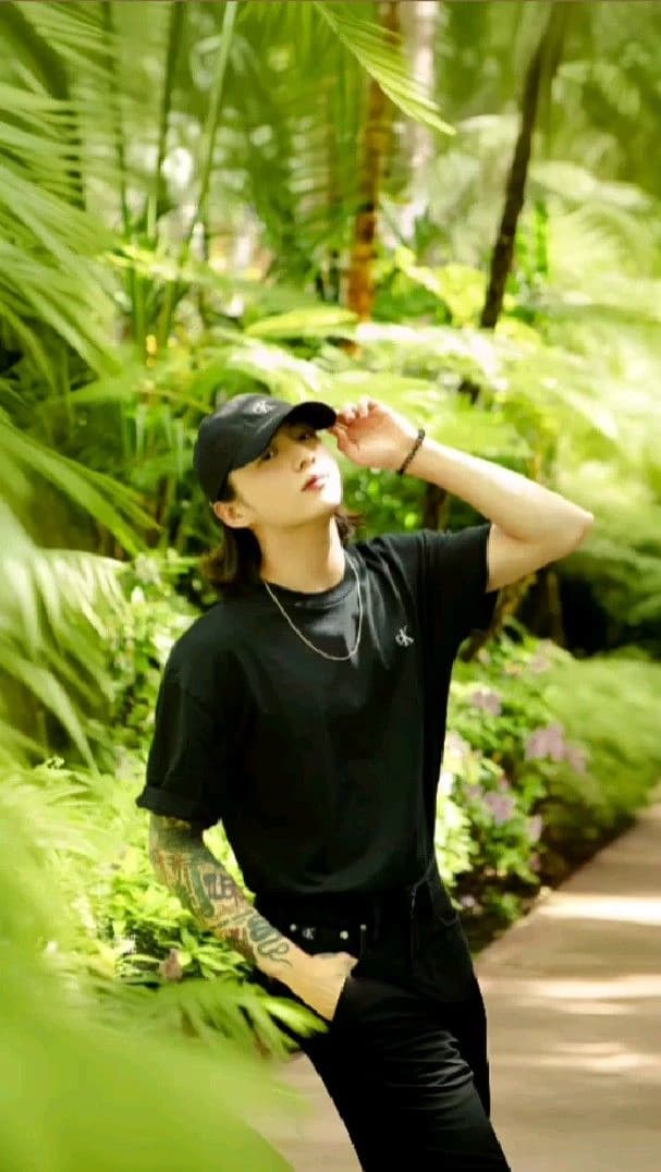 Jeon Jungkook thumbnail