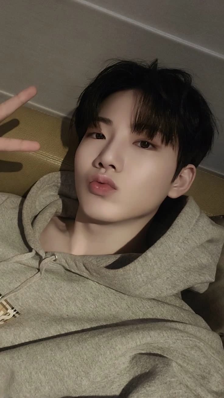 Junkyu Boyfriend thumbnail