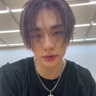 Hyunjin thumbnail