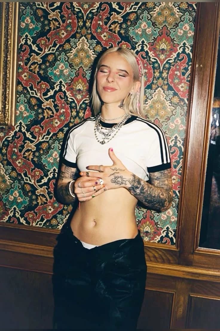Young Miko G! P Maria Victoria thumbnail