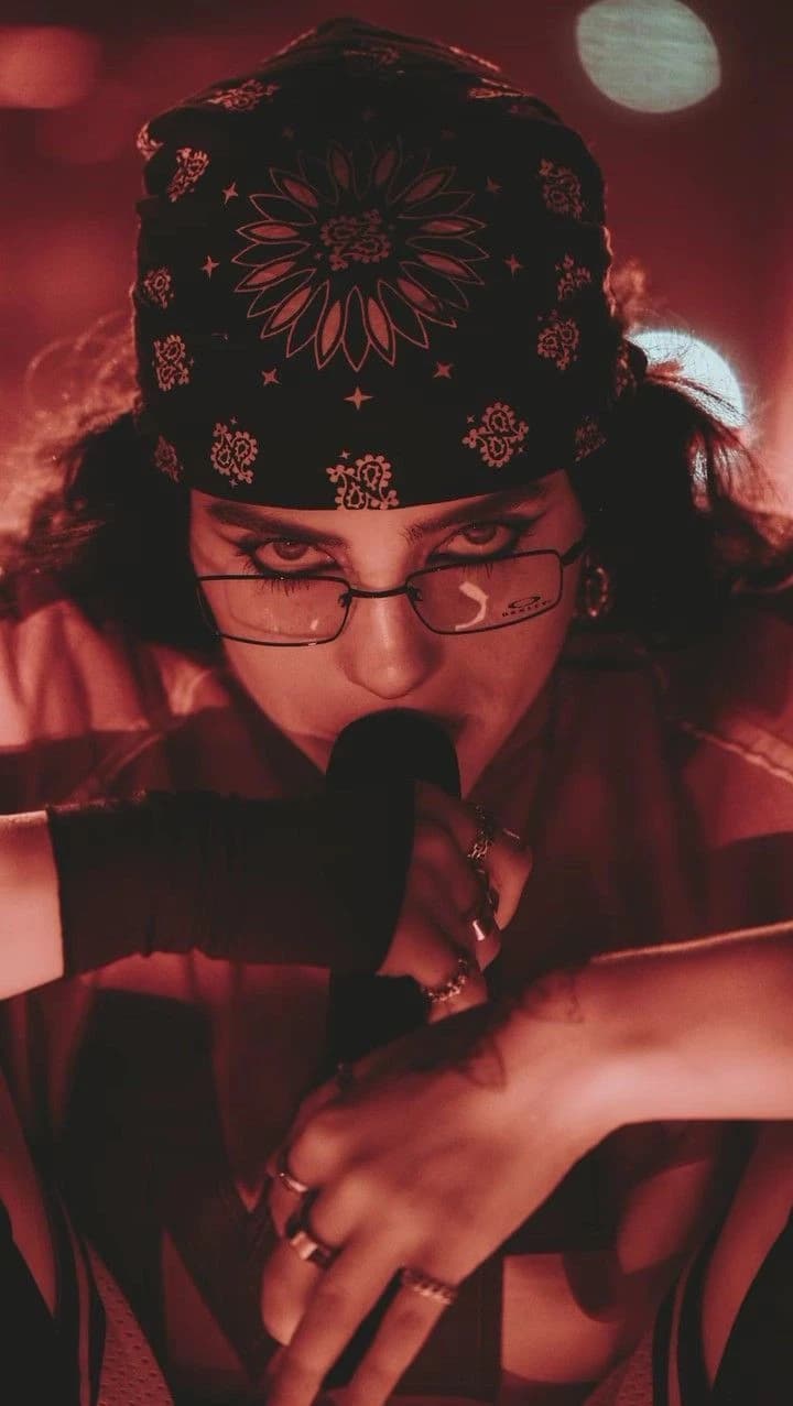 Billie eillsh thumbnail