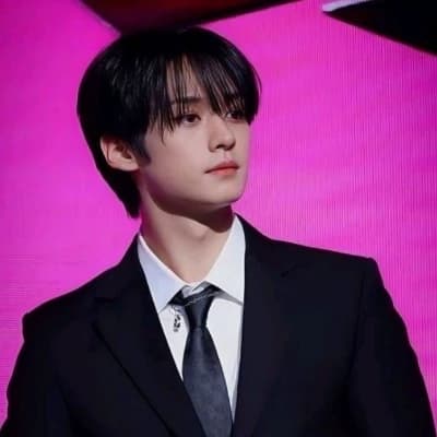 Lee know thumbnail