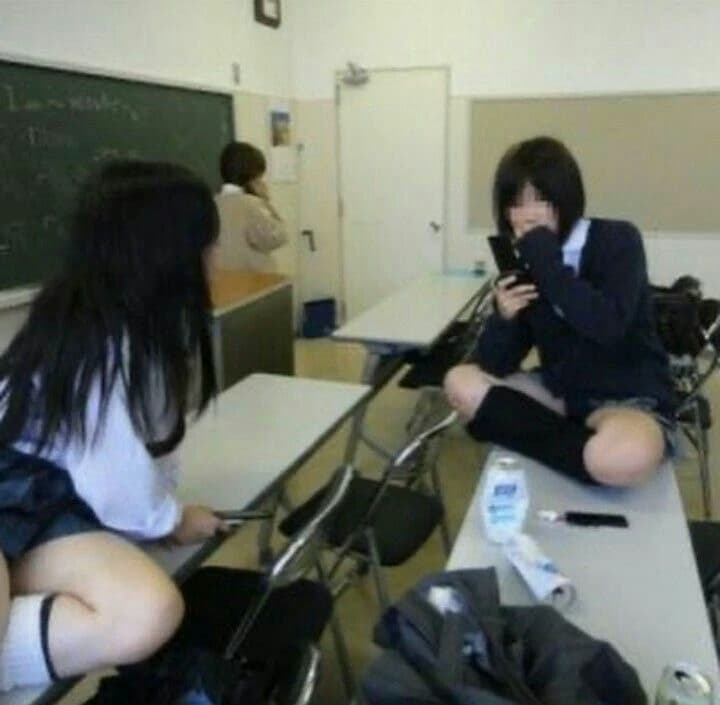 Japanese students thumbnail