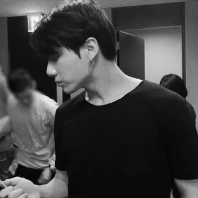 Jeon Jungkook thumbnail