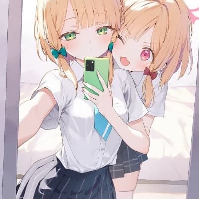 Twin sisters: Aiko and Akari thumbnail